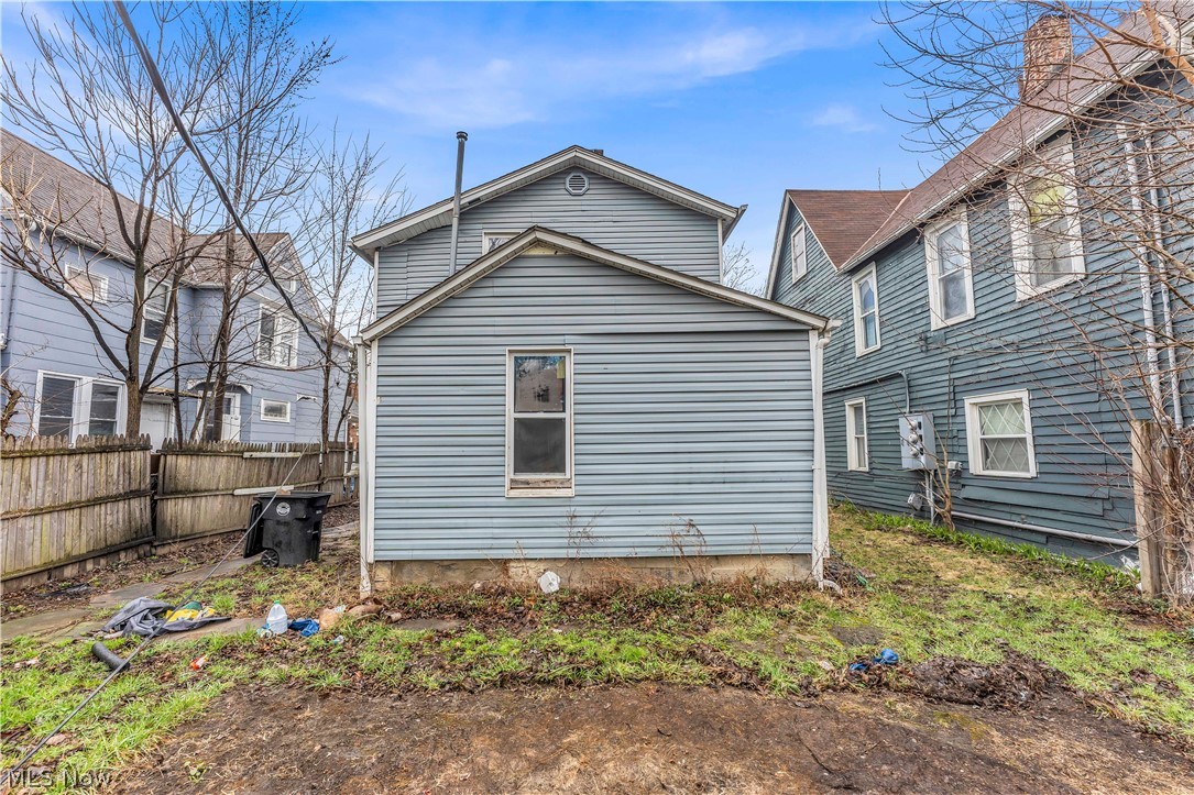 2037 W 98th Street Cleveland OH 44102