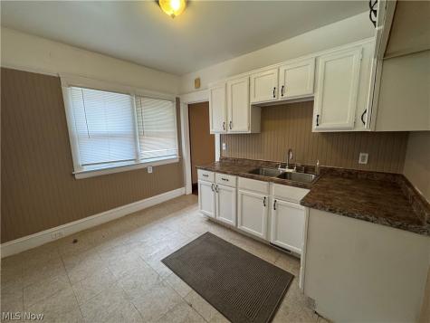 1379 W 95th Street Cleveland OH 44102