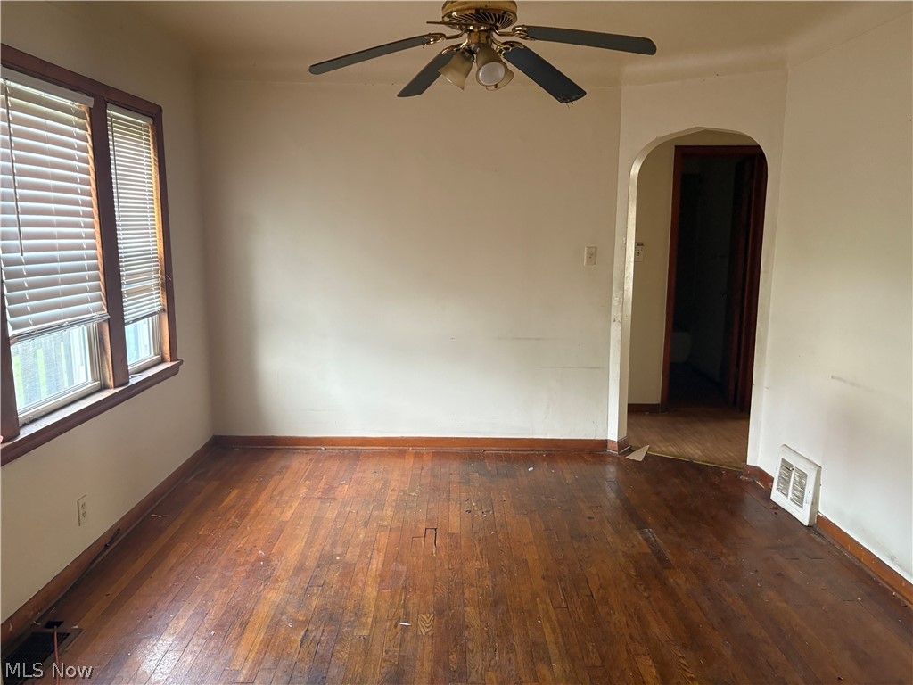 12501 Dove Avenue Cleveland OH 44105