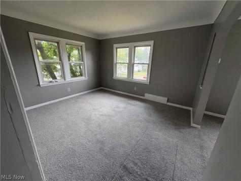 12501 Dove Avenue Cleveland OH 44105