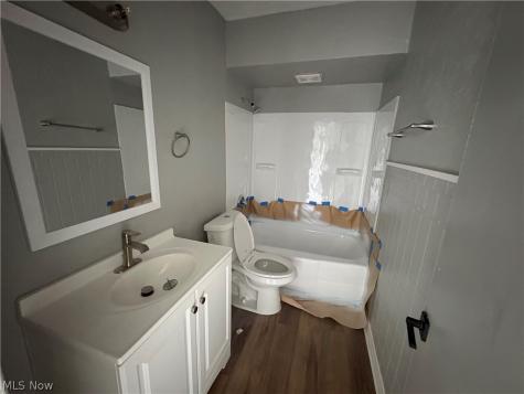 12501 Dove Avenue Cleveland OH 44105