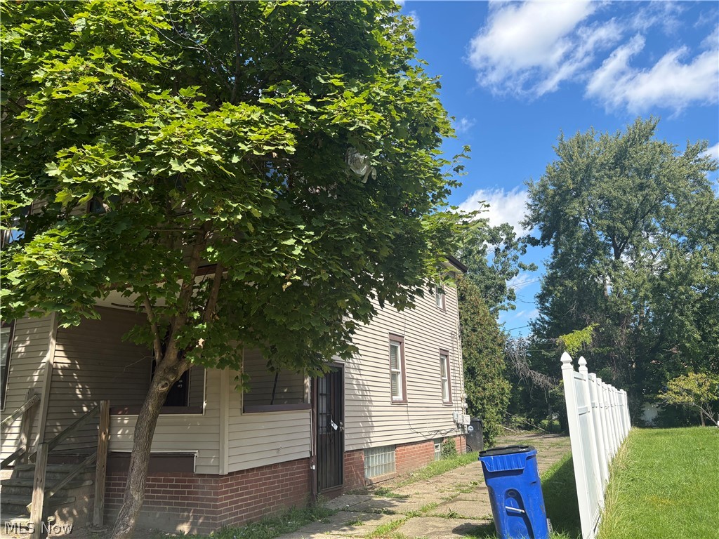12501 Dove Avenue Cleveland OH 44105