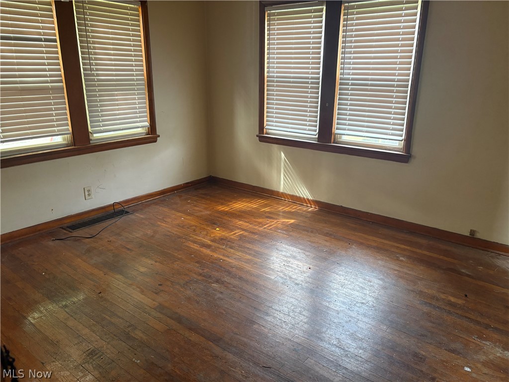 12501 Dove Avenue Cleveland OH 44105