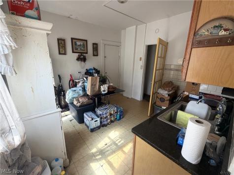 8415 Detroit Avenue Cleveland OH 44102