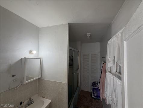 8415 Detroit Avenue Cleveland OH 44102