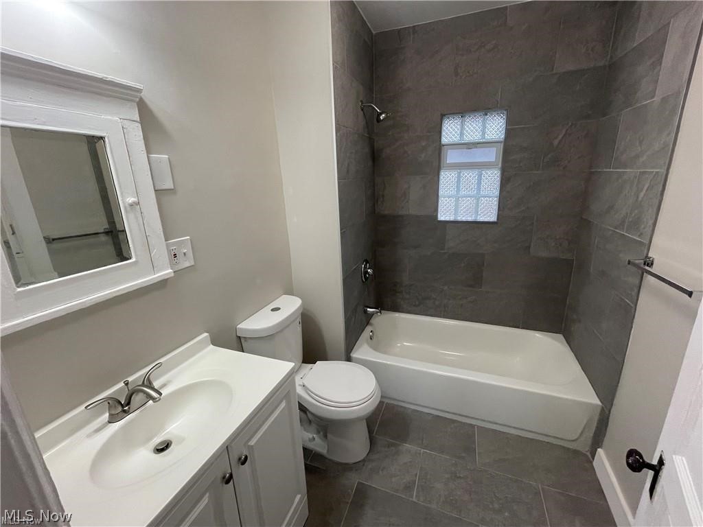 8415 Detroit Avenue Cleveland OH 44102