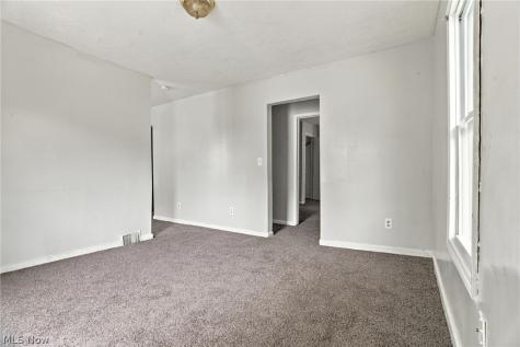 367 Fuller Street Akron OH 44306