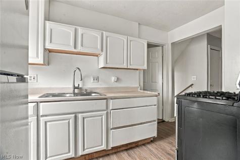 367 Fuller Street Akron OH 44306