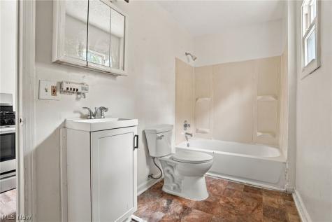 367 Fuller Street Akron OH 44306