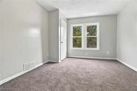 367 Fuller Street Akron OH 44306