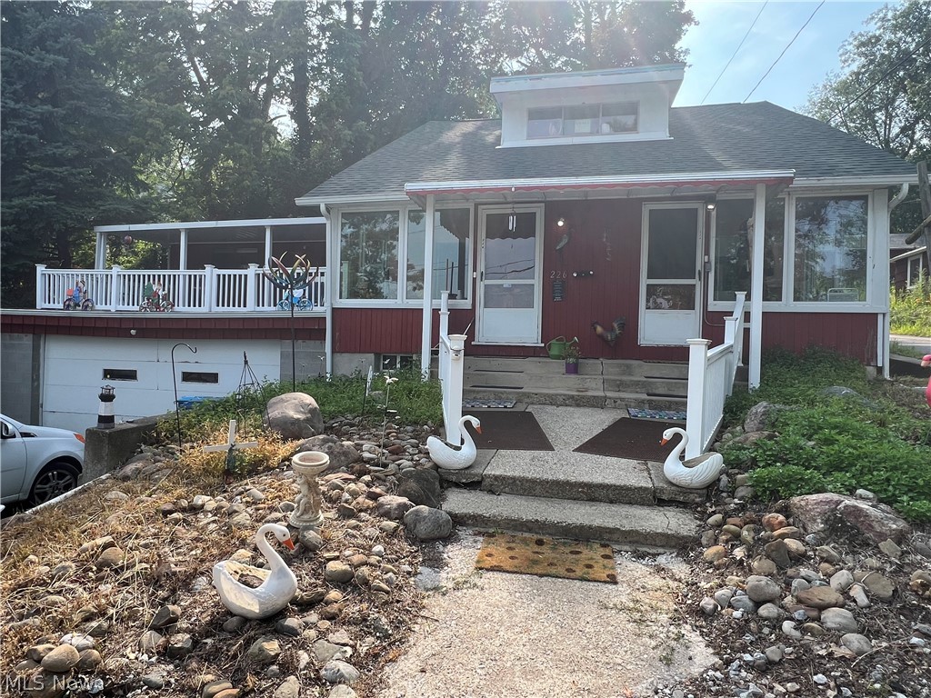 226 E Pace Avenue Akron OH 44319