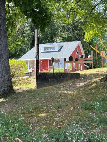226 E Pace Avenue Akron OH 44319
