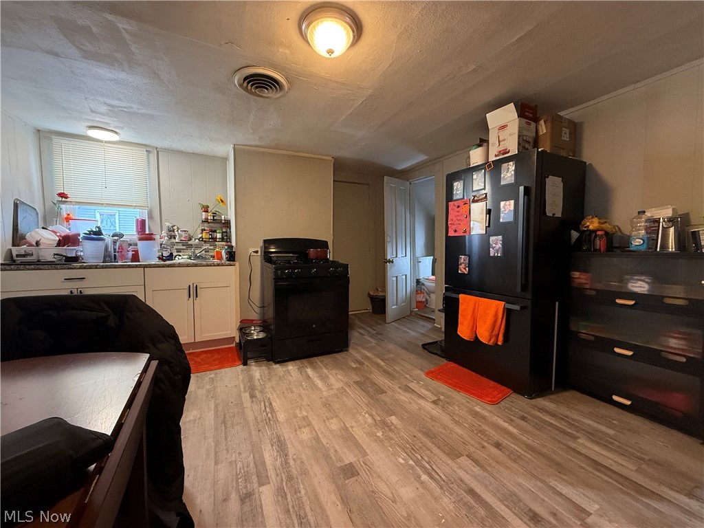 4217 Hyde Avenue Cleveland OH 44109