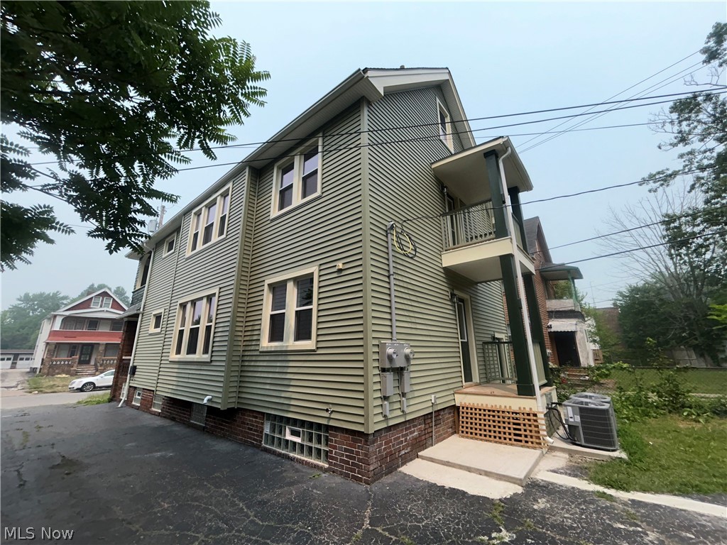 12816 Forest Avenue Cleveland OH 44120