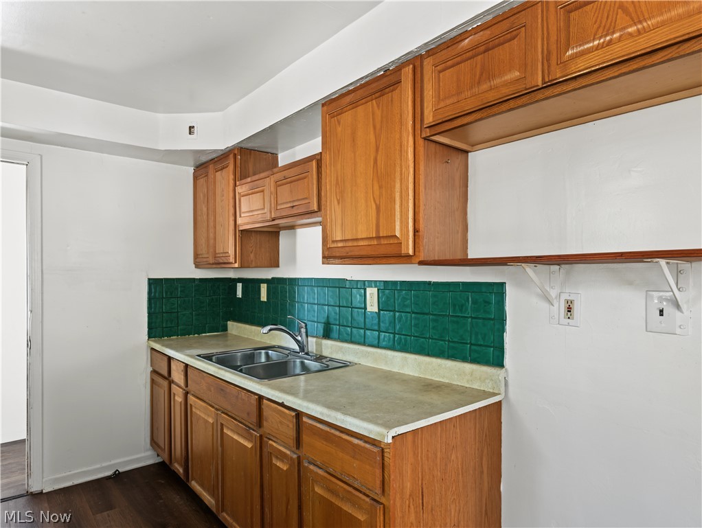 79 Union Street Bedford OH 44146