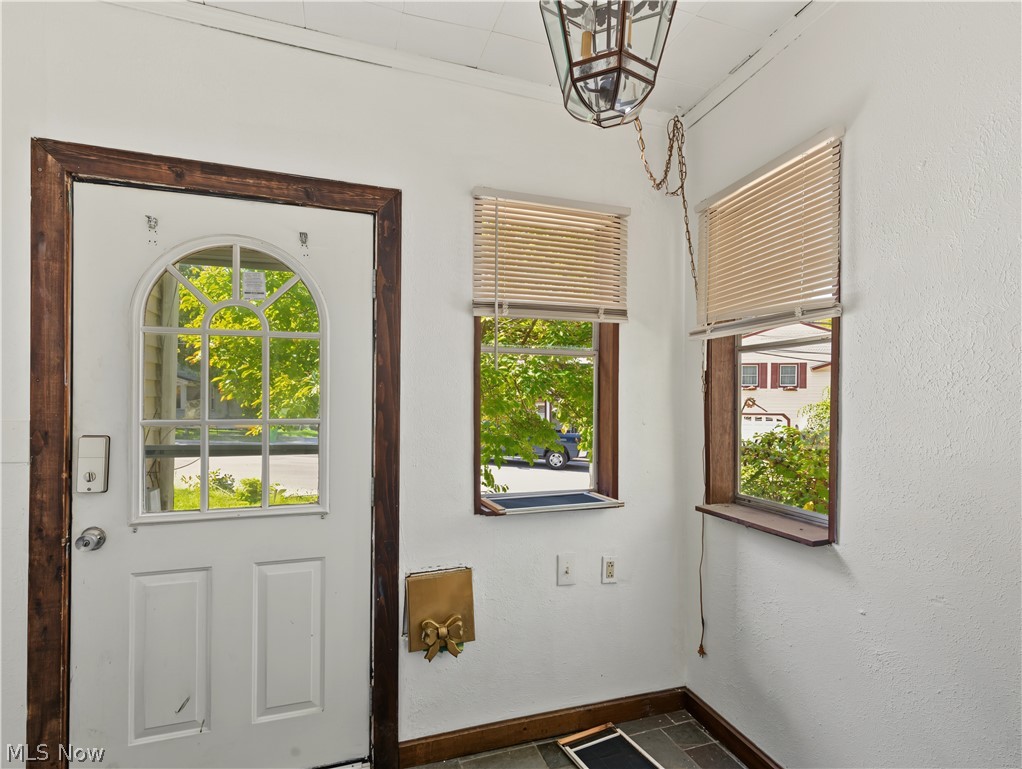 79 Union Street Bedford OH 44146