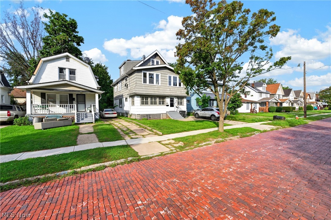 1464 E 175th Street Cleveland OH 44110