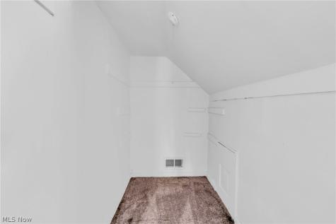 1464 E 175th Street Cleveland OH 44110