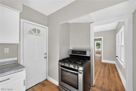 1464 E 175th Street Cleveland OH 44110