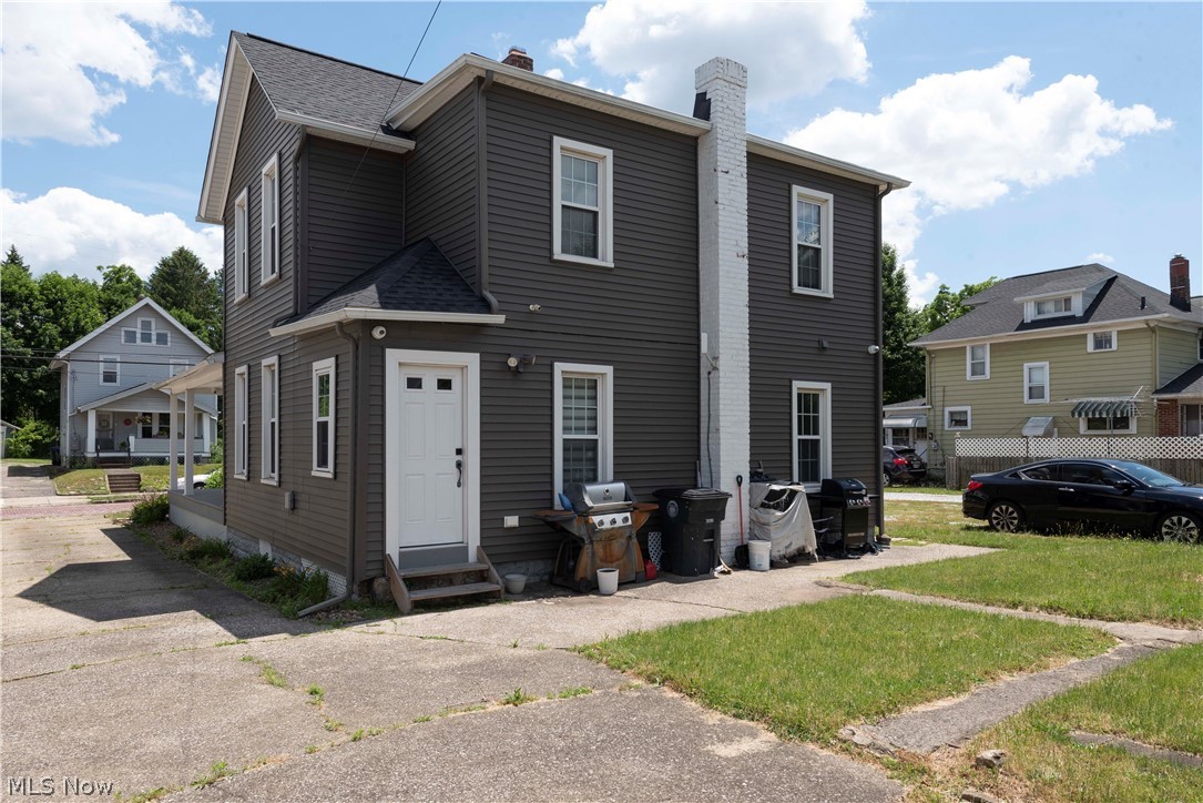 588 Elma Street Akron OH 44310