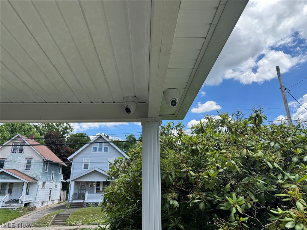 588 Elma Street Akron OH 44310