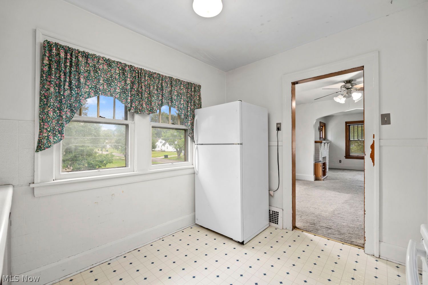 358-360 Cambridge Avenue Elyria OH 44035