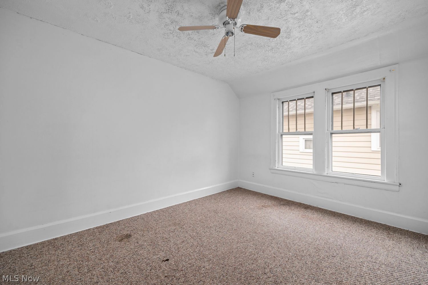 358-360 Cambridge Avenue Elyria OH 44035