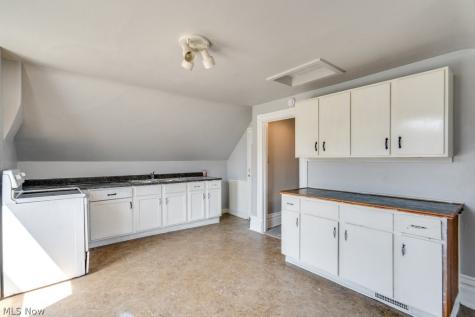 949 S Arch Avenue Alliance OH 44601
