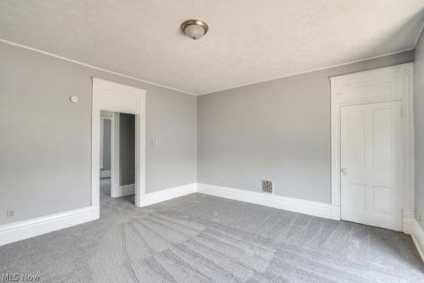 949 S Arch Avenue Alliance OH 44601