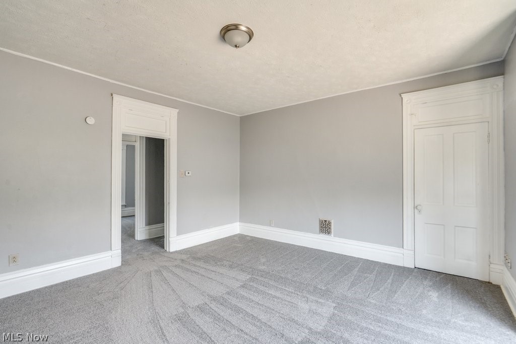949 S Arch Avenue Alliance OH 44601
