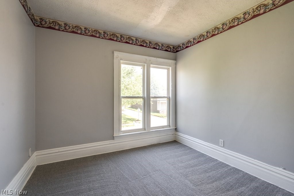 949 S Arch Avenue Alliance OH 44601