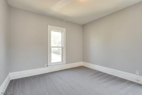 949 S Arch Avenue Alliance OH 44601