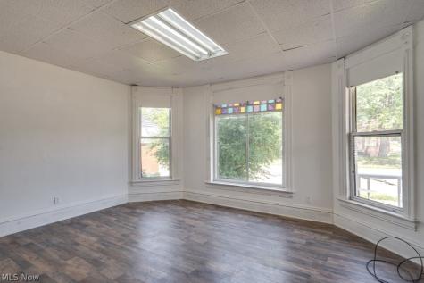 949 S Arch Avenue Alliance OH 44601