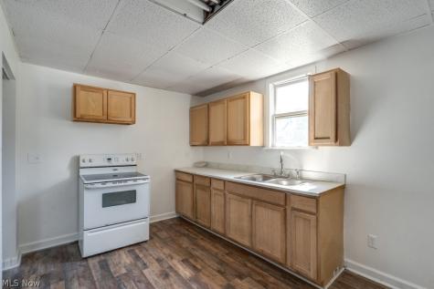 949 S Arch Avenue Alliance OH 44601