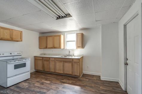 949 S Arch Avenue Alliance OH 44601