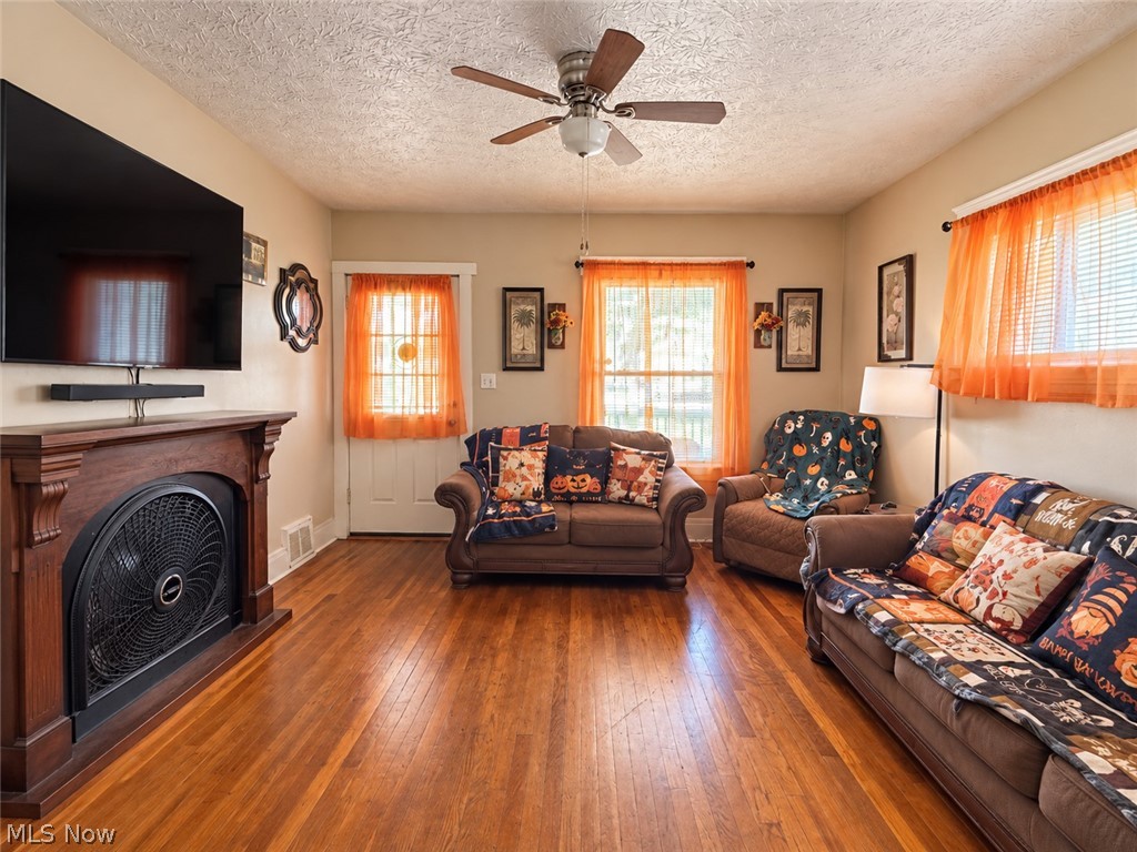 8211 Denison Avenue Cleveland OH 44102