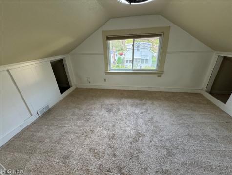 206 Olivet Avenue Akron OH 44319