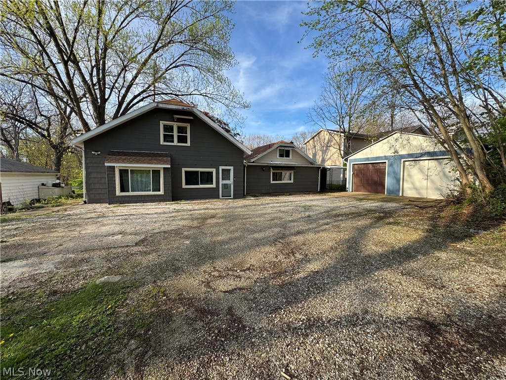 206 Olivet Avenue Akron OH 44319