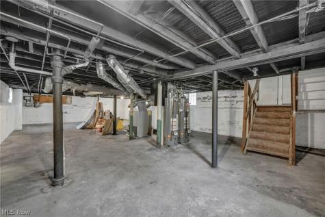 1328 E 86th Cleveland OH 44108