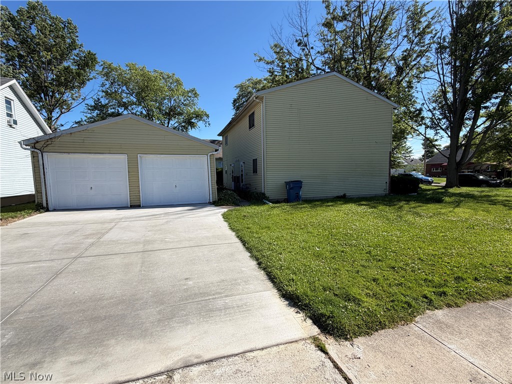 2305-2307 Hamilton Avenue Lorain OH 44052