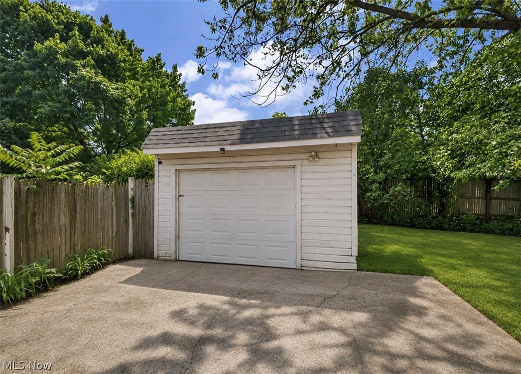 6734 Baxter Avenue Cleveland OH 44105