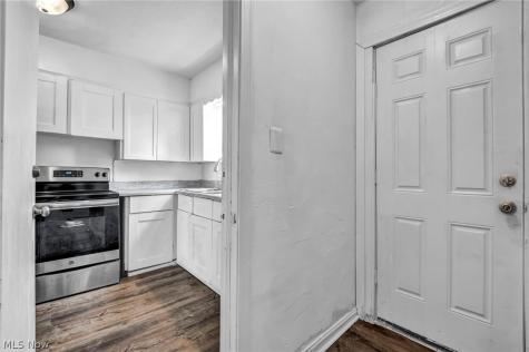 907 Whittier Avenue Akron OH 44320