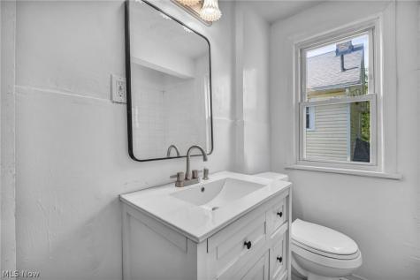 907 Whittier Avenue Akron OH 44320