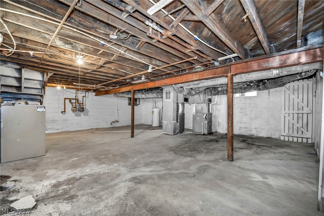 907 Whittier Avenue Akron OH 44320