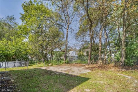 907 Whittier Avenue Akron OH 44320