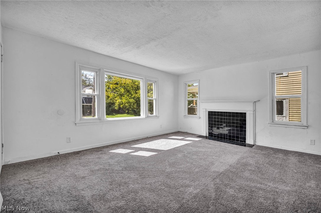 907 Whittier Avenue Akron OH 44320