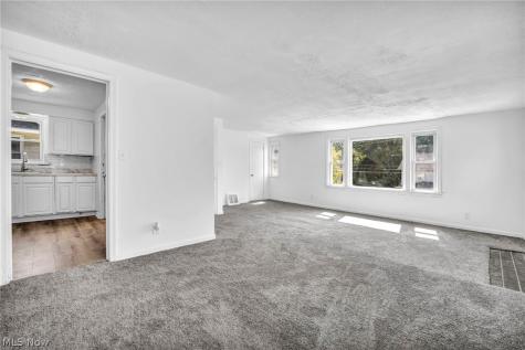 907 Whittier Avenue Akron OH 44320