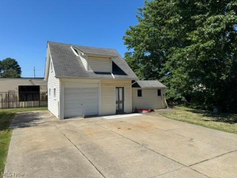 1370 Bellview Street Wickliffe OH 44092