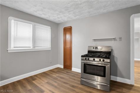 3533 Carlyle Avenue Cleveland OH 44109