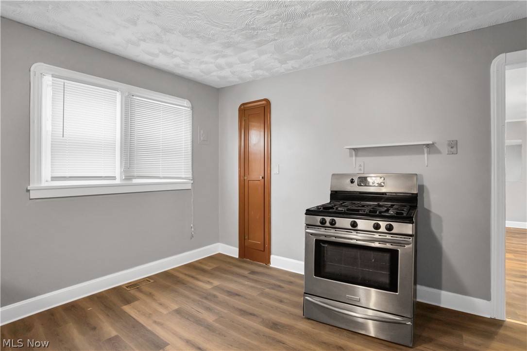 3533 Carlyle Avenue Cleveland OH 44109